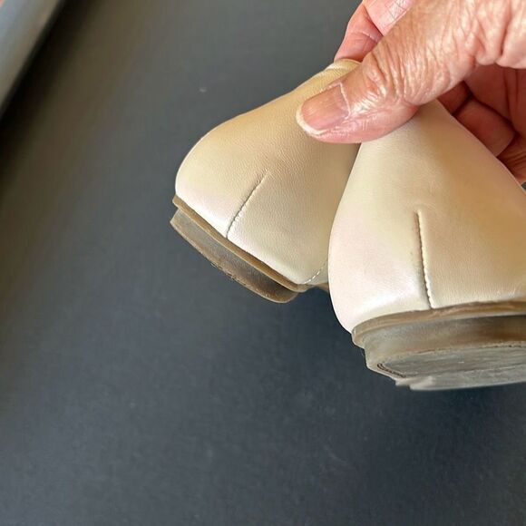 VIONIC Minna Cream Flats - Picture 5 of 12